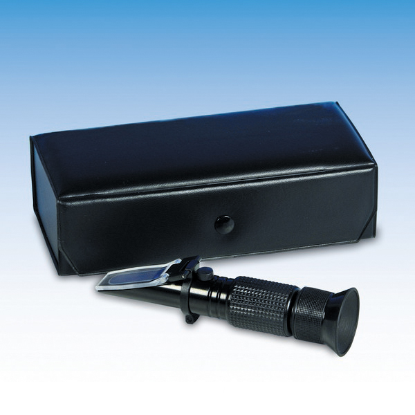 REFRACTOMETER